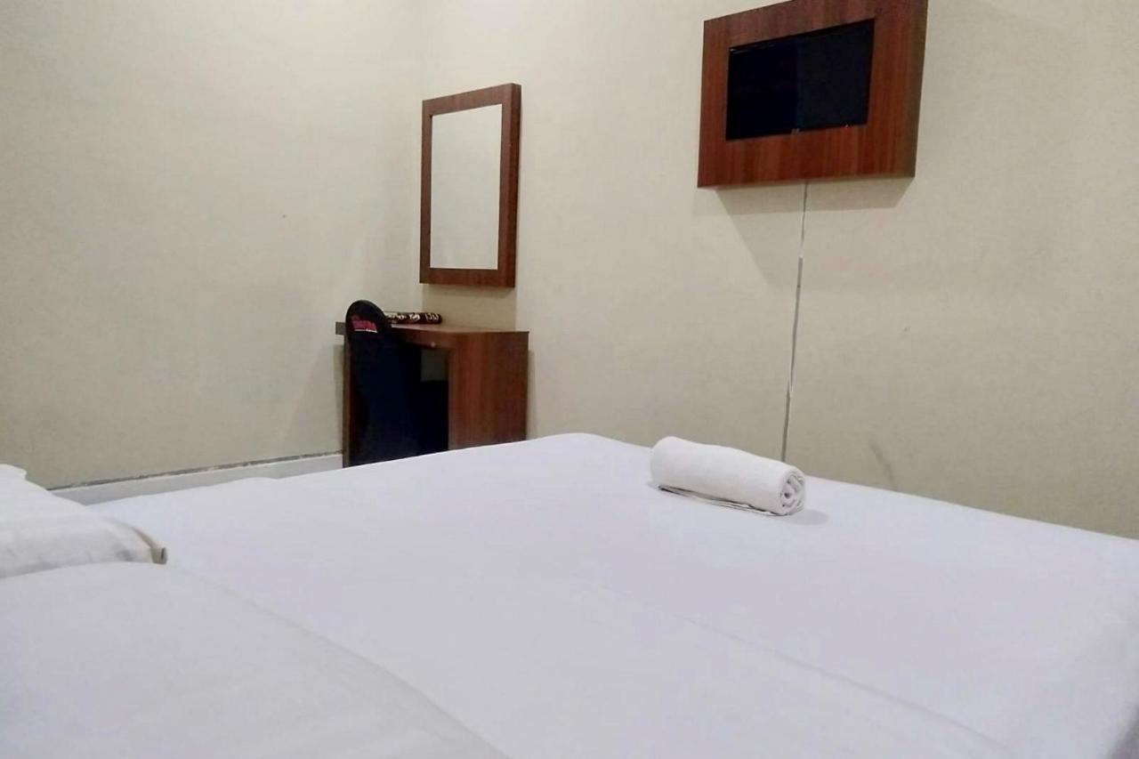 Hotel Shafira Pariaman Syariah Mitra Reddoorz Buitenkant foto