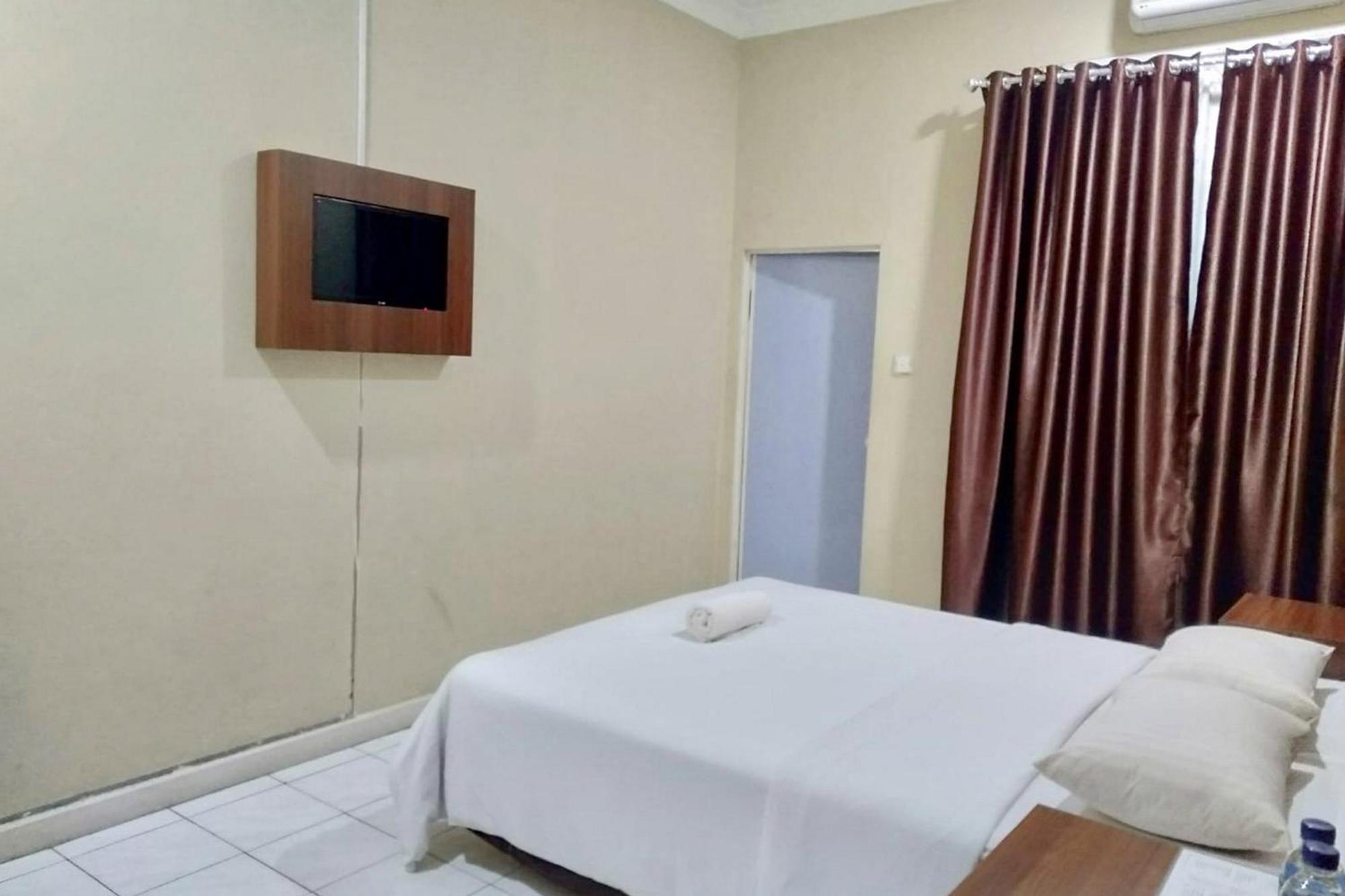 Hotel Shafira Pariaman Syariah Mitra Reddoorz Buitenkant foto